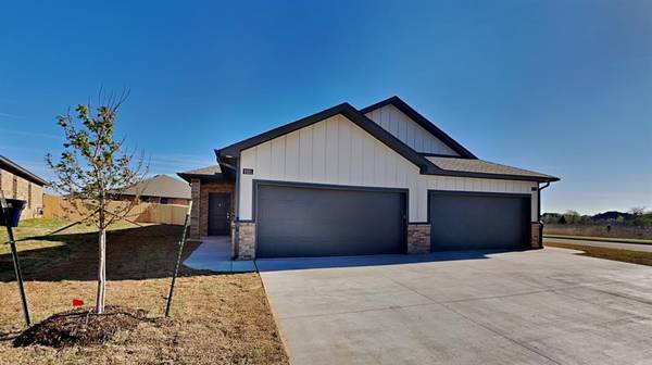 9317 NW 125th Street, Yukon, OK 73099