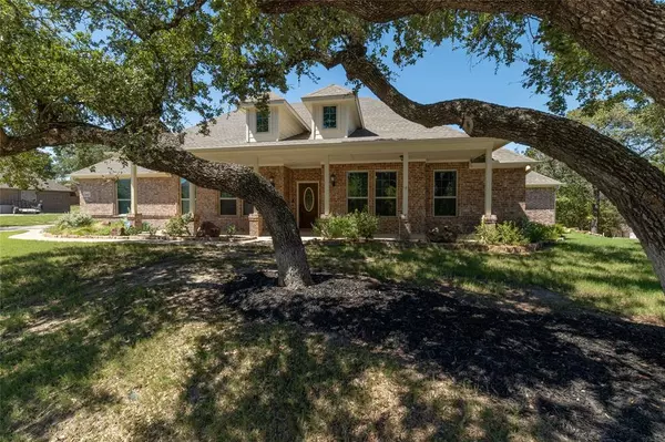 3617 Lakeway Drive, Weatherford, TX 76087