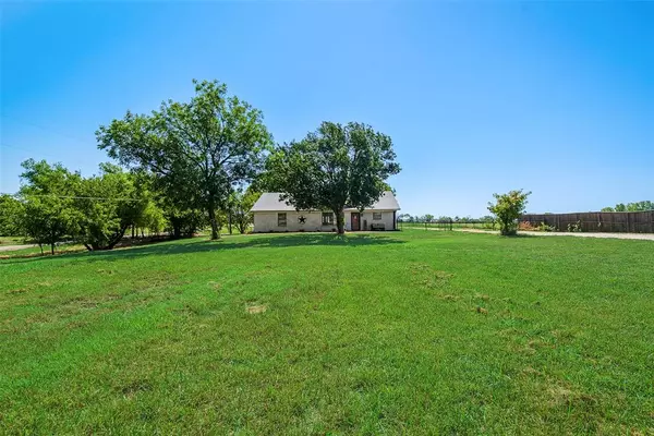 Van Alstyne, TX 75495,698 Hackberry Road