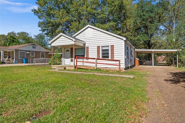 Kilgore, TX 75662,905 Leach Street