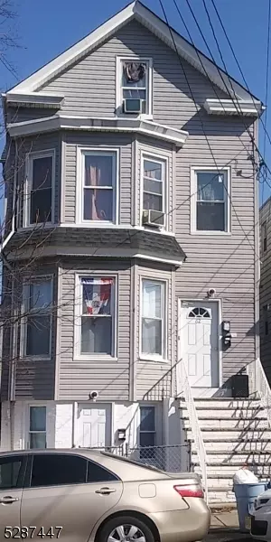 62 Redwood Ave, Paterson City, NJ 07522