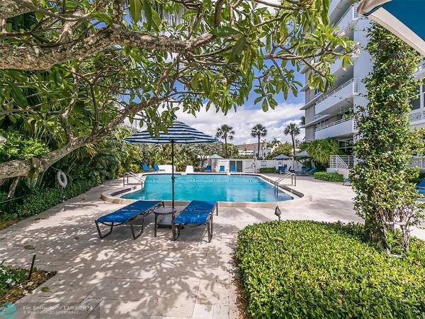 Fort Lauderdale, FL 33304,888 Intracoastal Dr  #4G