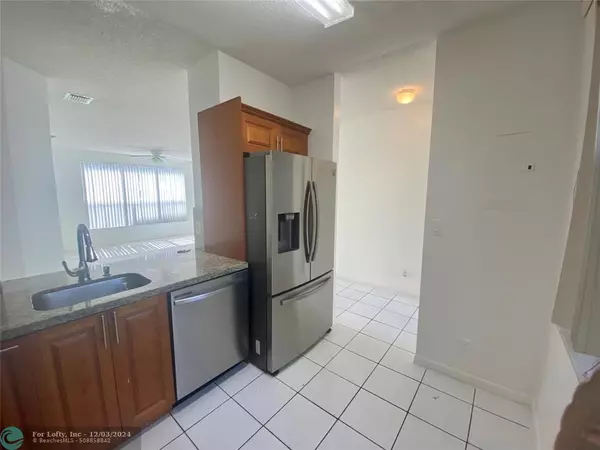 Miami, FL 33179,21270 NE 8th Ct