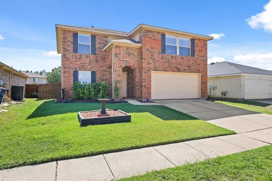 1534 Thornhill Lane, Little Elm, TX 75068