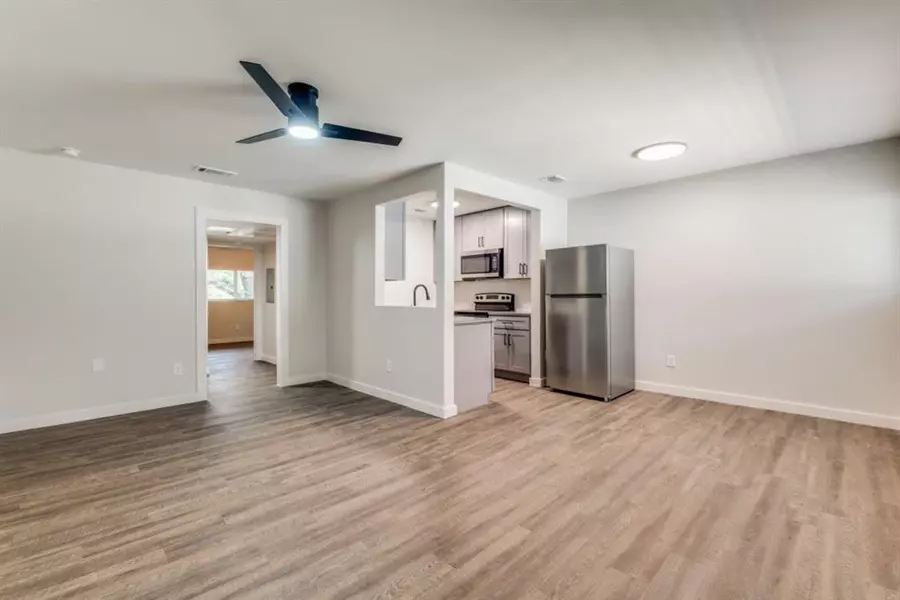 5909 Gaston Avenue #202, Dallas, TX 75214