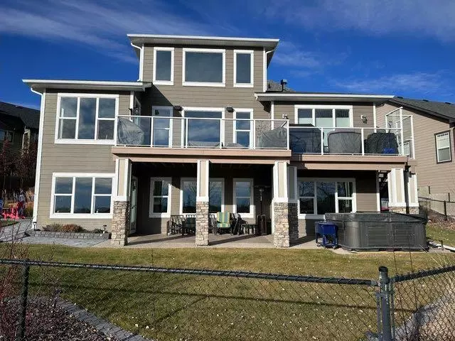 37 Drake Landing Ridge, Okotoks, AB T1S 0C2