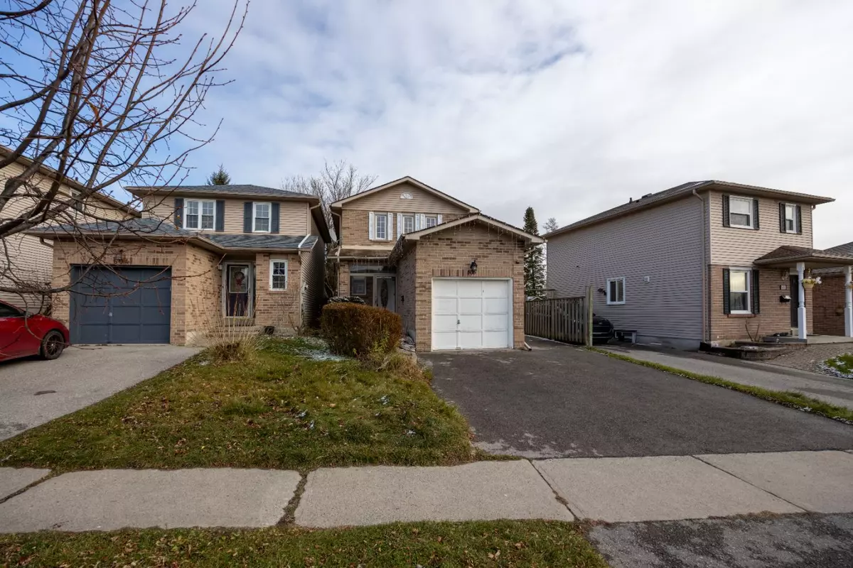 Oshawa, ON L1K 1R4,606 Cobblehill DR