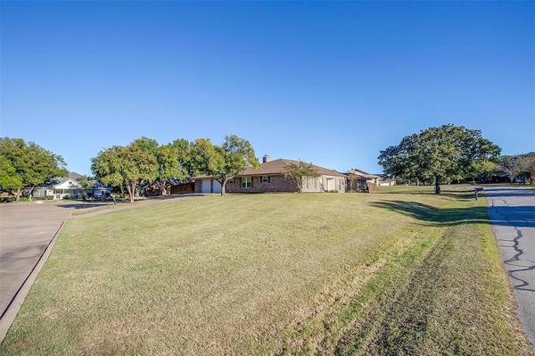 Joshua, TX 76058,101 Country Club Drive