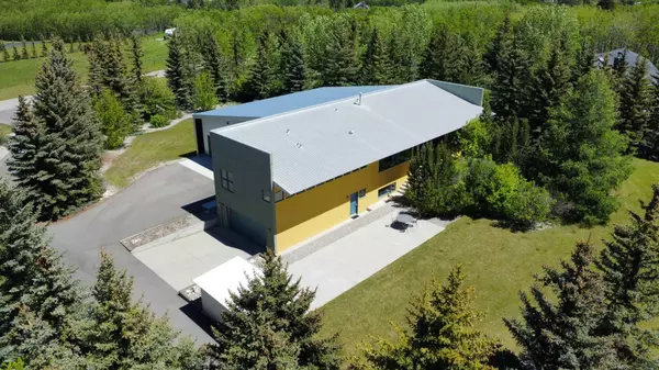 11 Westbluff RDG, Rural Rocky View County, AB T3Z 3P2