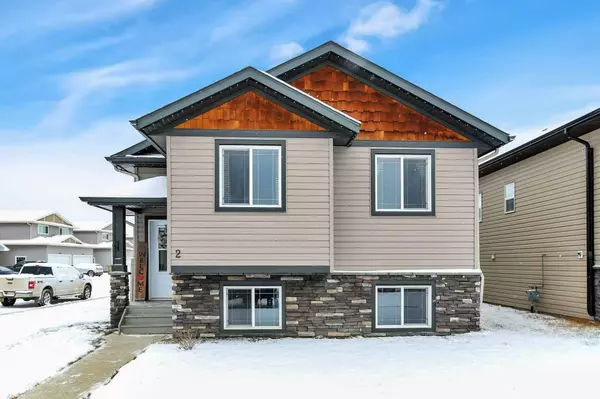 2 Coachman WAY, Blackfalds, AB T4M 0A5