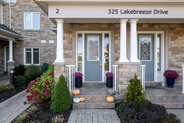 Clarington, ON L1B 0A1,325 Lakebreeze DR #2