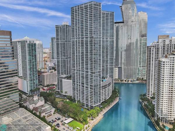 Miami, FL 33131,465 Brickell Ave  #1401