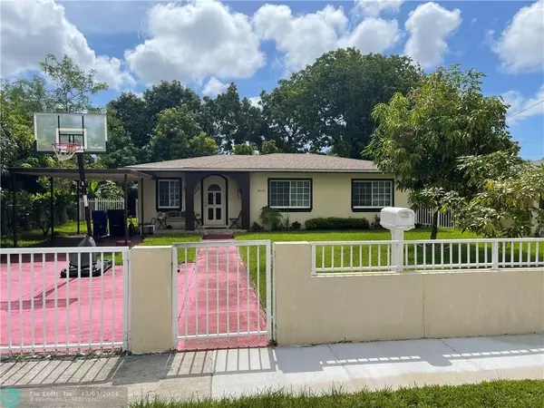 North Miami Beach, FL 33162,16133 NE 8th Ct