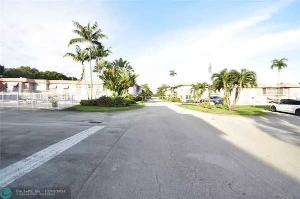 Pompano Beach, FL 33064,3550 NW 8th Ave  #401