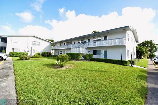 West Palm Beach, FL 33417,267 Coventry L  #267