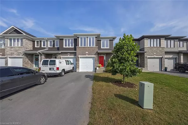 Kingston, ON K7P 0R8,372 BUCKTHORN DR