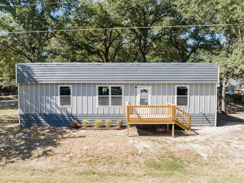 151 Pawnee Trail, Mabank, TX 75156