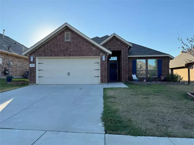 6041 Warmouth Drive, Fort Worth, TX 76179