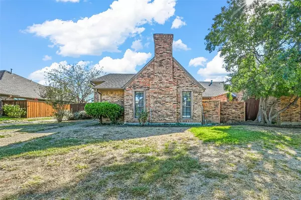 4007 Saint Christopher Lane, Dallas, TX 75287