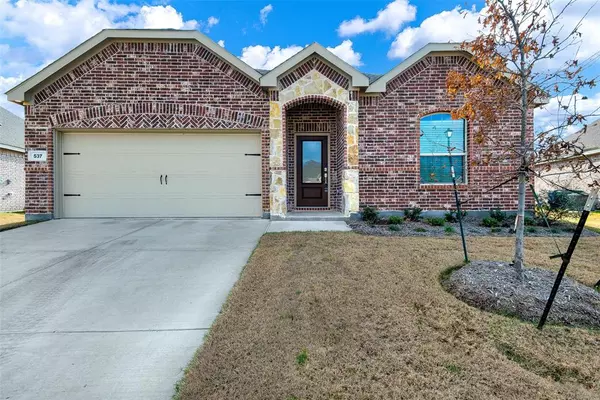 537 Robinson Way, Fate, TX 75189