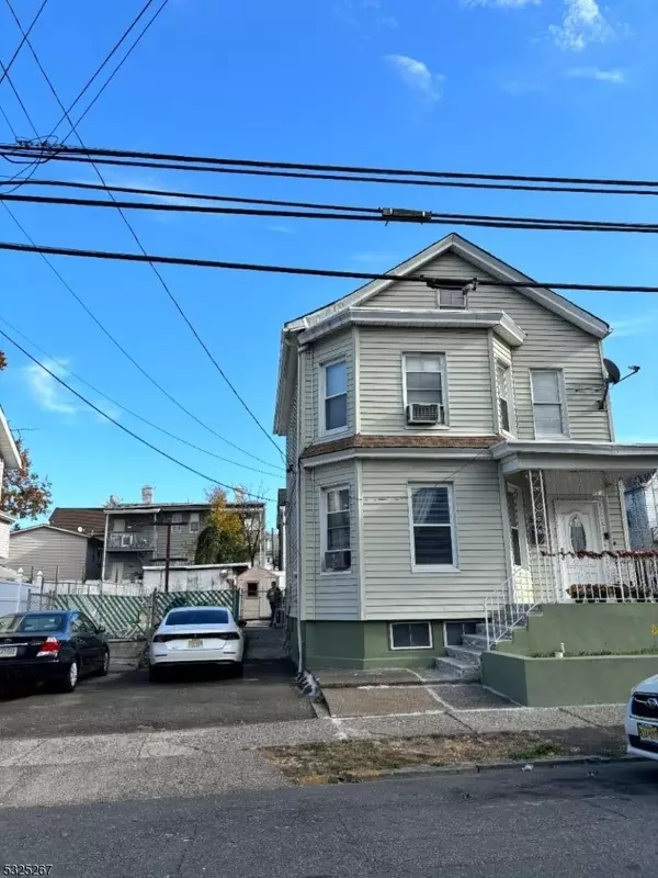 559-563 E 24th St, Paterson City, NJ 07514