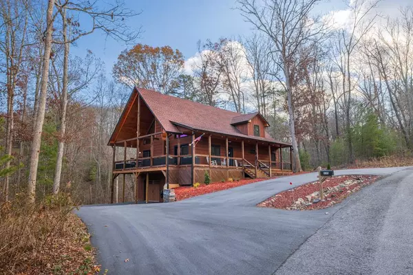 135 Grayson Point, Blue Ridge, GA 30513