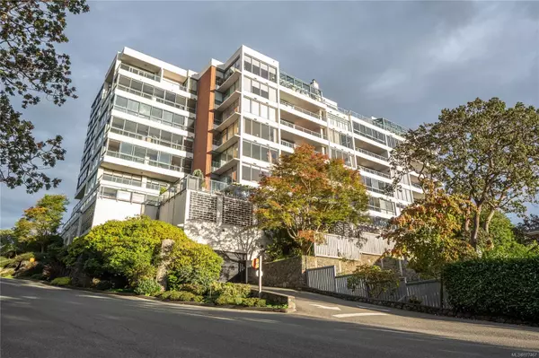 Victoria, BC V8S 3T4,1033 Belmont Ave #405