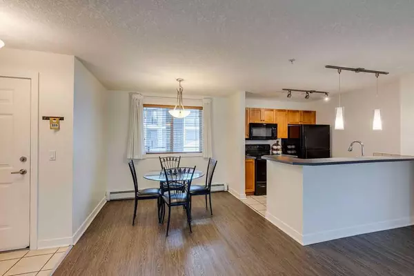 Calgary, AB t2t2c8,2440 34 AVE Southwest #203