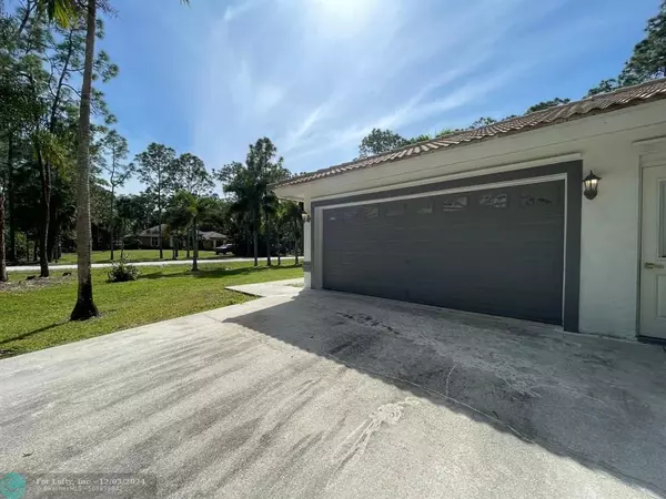 Loxahatchee, FL 33470,15845 83rd Ln