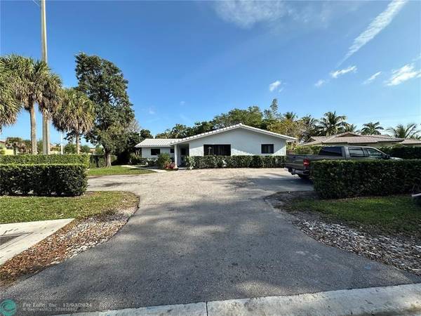 3741 Riverside Dr, Coral Springs, FL 33065