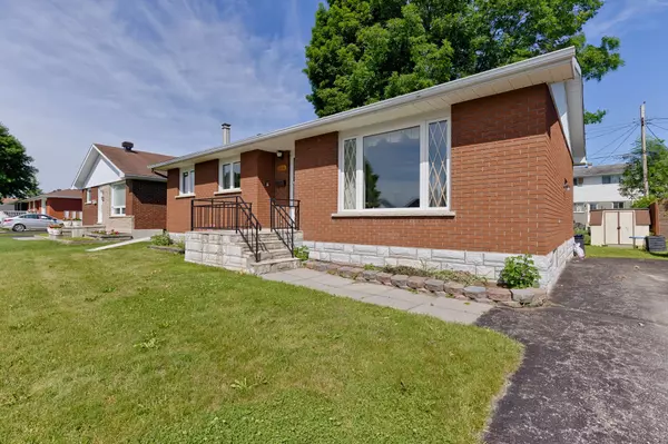 Renfrew, ON K7V 3Y6,246 Basswood AVE