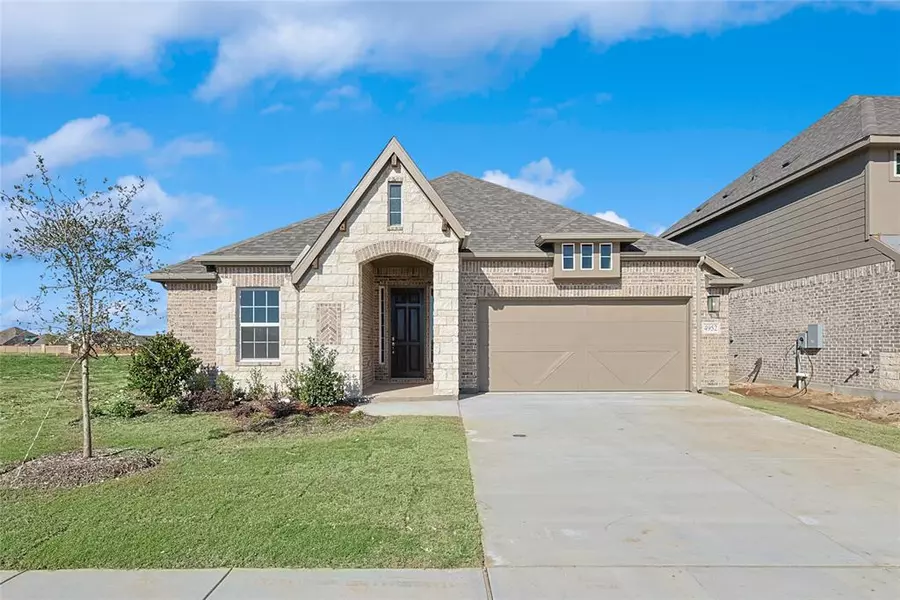 4952 Water Lily Lane, Fort Worth, TX 76036