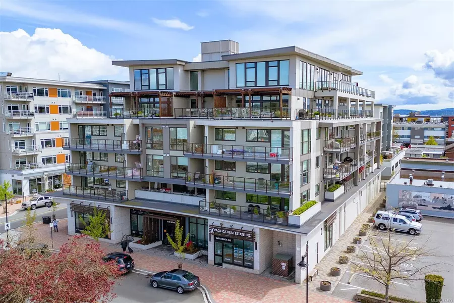 2461 Sidney Ave #603, Sidney, BC V8L 1Y8