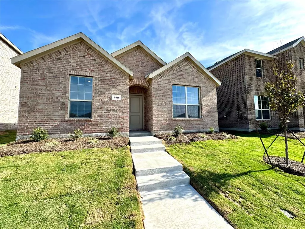 Fort Worth, TX 76179,9916 Thornapple Road