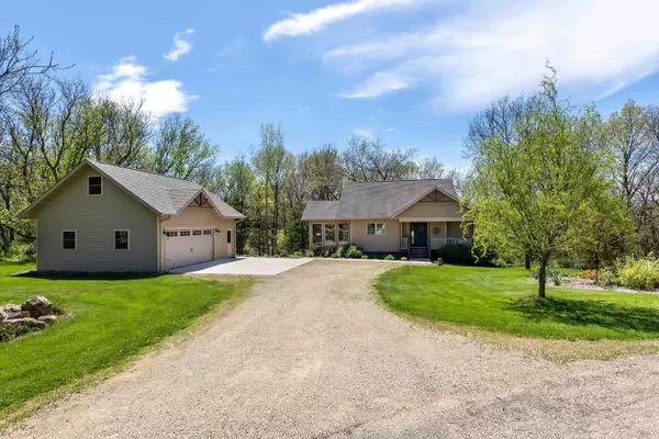 6 Northstar Court, Galena, IL 61036