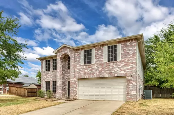 9001 Seven Oaks Lane,  Denton,  TX 76210