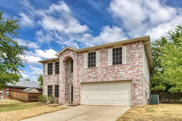 9001 Seven Oaks Lane, Denton, TX 76210