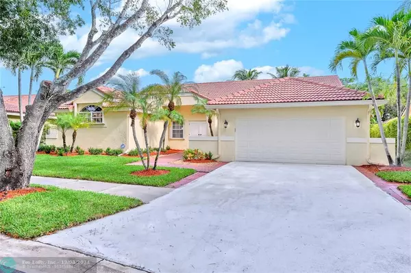 Weston, FL 33326,1615 Lakeshore Cir