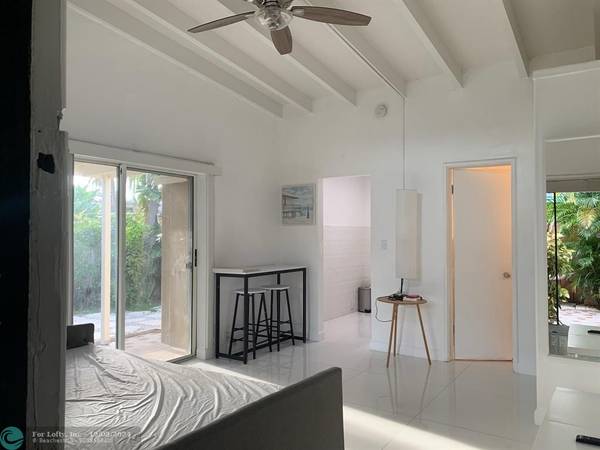 1313 NE 16th Ter  #4, Fort Lauderdale, FL 33304