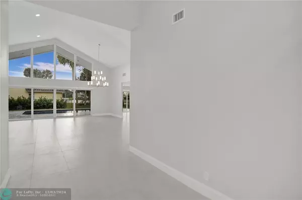 Delray Beach, FL 33445,2830 Sabalwood Ct