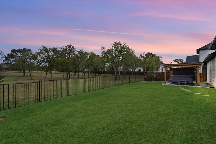 1804 Rockwood Lane, Mansfield, TX 76063