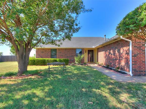 2011 NE Van Buren Avenue, Piedmont, OK 73078