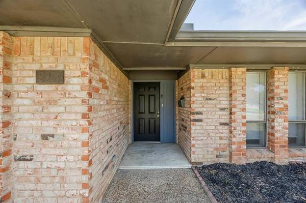 2804 Quail Ridge Drive, Carrollton, TX 75006