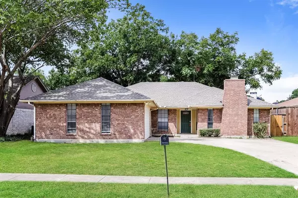 2401 Willow Oak Drive, Irving, TX 75060