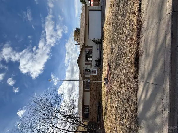 1647 Bragdon Ave, Pueblo, CO 81004