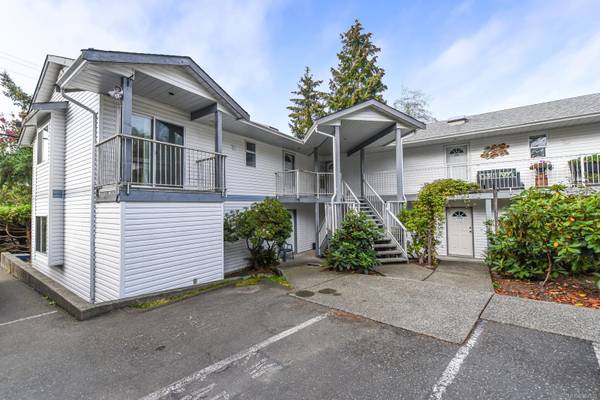 220 Back Rd #201, Courtenay, BC V9N 3W6