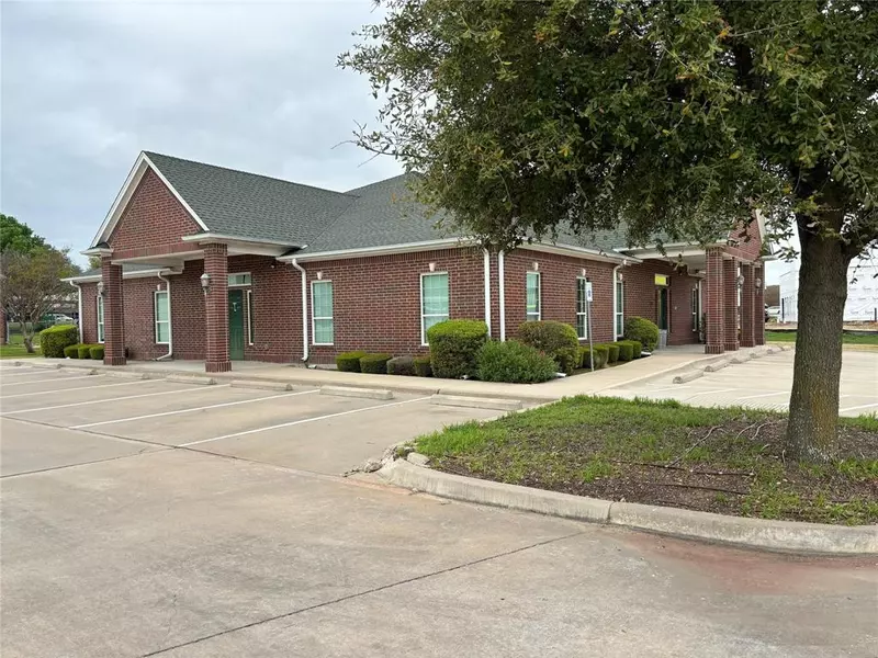 388 Johnsonb Avenue #201, Burleson, TX 76028