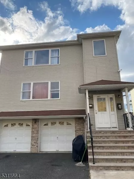 262 E 17th St, Paterson City, NJ 07524