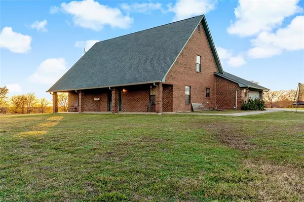 Roxton, TX 75477,2301 CR 24900