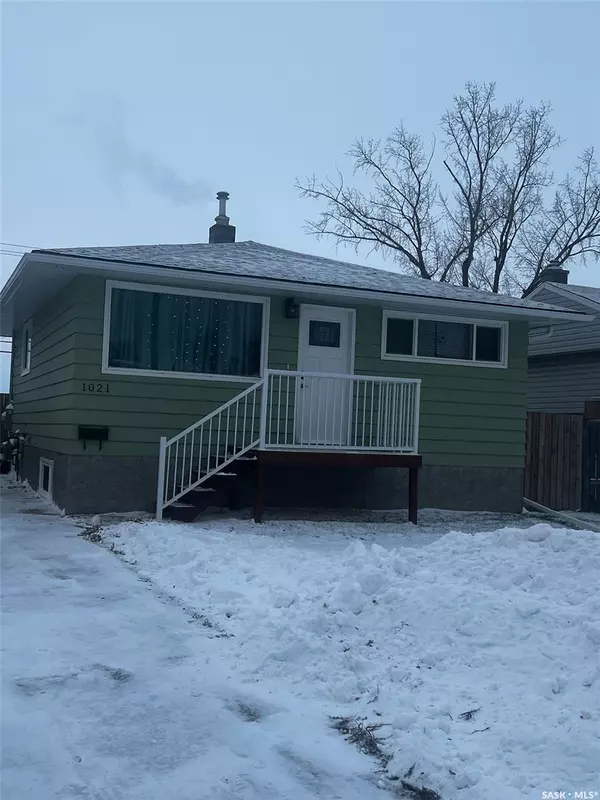 1021 Warner STREET, Moose Jaw, SK S6H 5S6